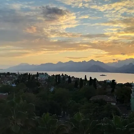 Downtown With Sea View~old Town * Antalya